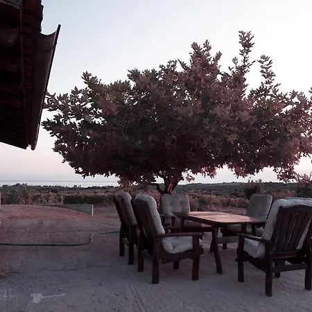 Spacious Rustic With Sea View *